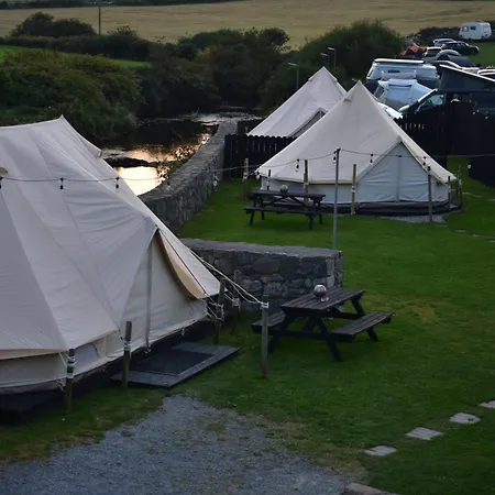 Glamping *