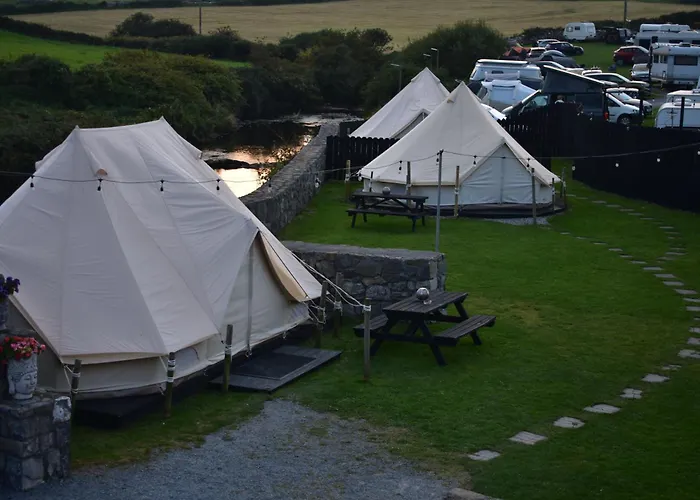 Glamping *